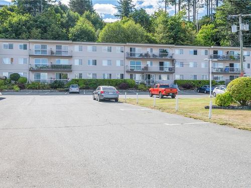 24-940 Island Hwy South, Campbell River, BC - Outdoor With Balcony With Facade