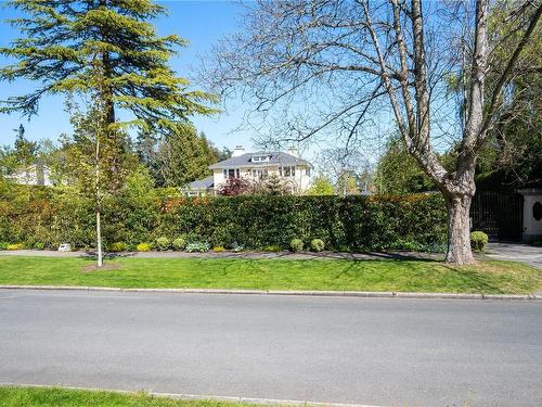 2970 Rutland Rd, Oak Bay, BC - Outdoor