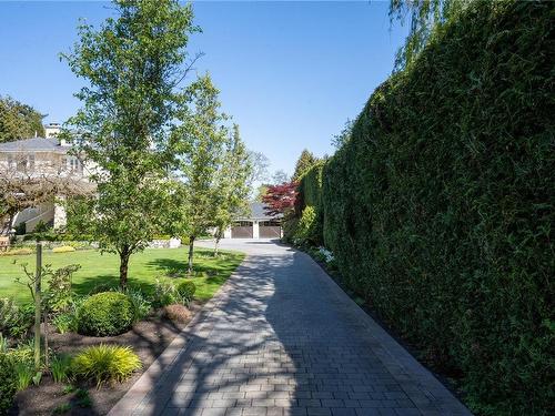 2970 Rutland Rd, Oak Bay, BC - Outdoor