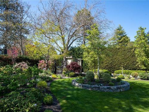 2970 Rutland Rd, Oak Bay, BC - Outdoor