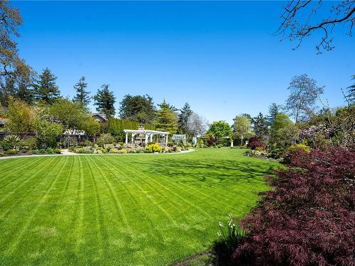 2970 Rutland Rd, Oak Bay, BC - Outdoor