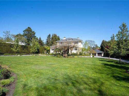 2970 Rutland Rd, Oak Bay, BC - Outdoor