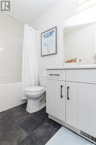 2328 Saunders Crescent, Regina, SK - Indoor Photo Showing Bathroom