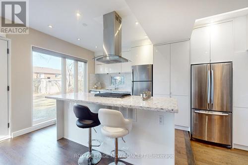 24 Fleetwell Crt, Toronto, ON - Indoor Photo Showing Kitchen With Upgraded Kitchen