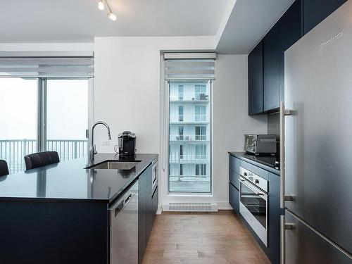 Cuisine - 2614-2300 Rue Tupper, Montréal (Ville-Marie), QC - Indoor Photo Showing Kitchen With Upgraded Kitchen