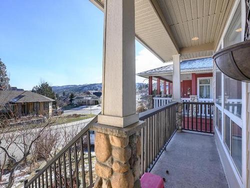 444 Azure Place, Kamloops, BC - Outdoor With Exterior