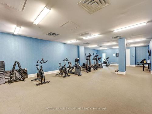 503-15277 Yonge St, Aurora, ON - Indoor Photo Showing Gym Room