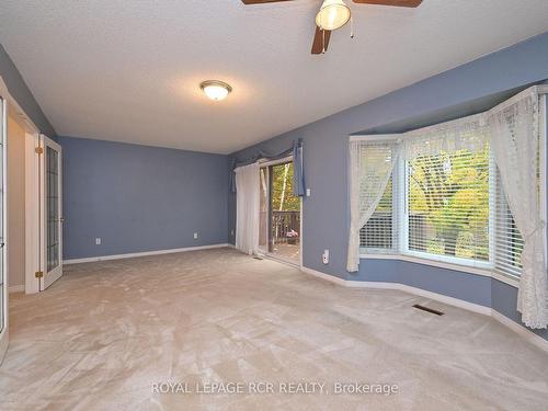 139 Green Briar Rd, New Tecumseth, ON - Indoor Photo Showing Other Room