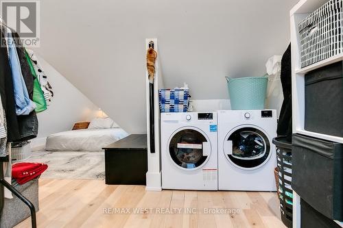 299 Pacific Ave, Toronto, ON - Indoor Photo Showing Laundry Room