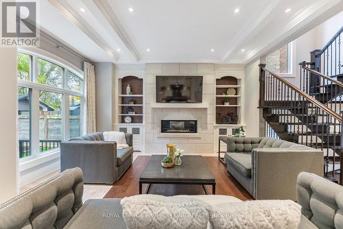 6 Weller Crescent, Vaughan, ON - Indoor Photo Showing Living Room With Fireplace