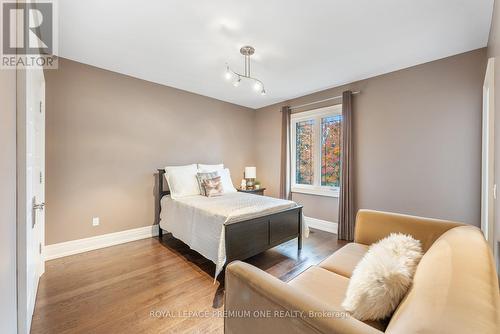 6 Weller Crescent, Vaughan, ON - Indoor Photo Showing Bedroom