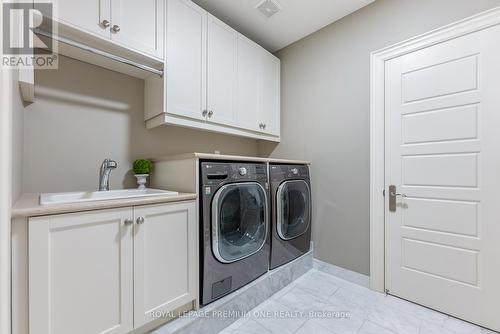 6 Weller Crescent, Vaughan, ON - Indoor Photo Showing Laundry Room