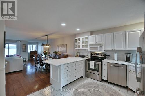 568 Oxbow Cres, Collingwood, ON - Indoor Photo Showing Kitchen