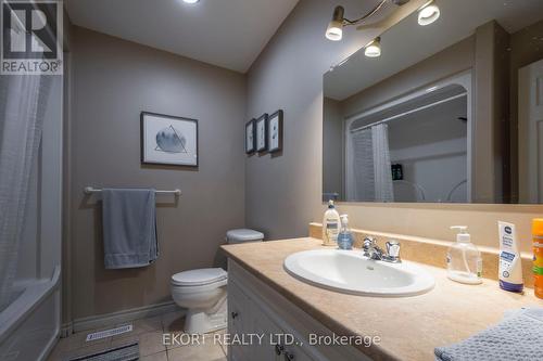 312 Riverside Parkway, Quinte West, ON - Indoor Photo Showing Bathroom
