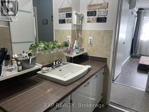 90 - 3040 Constitution Boulevard, Mississauga, ON - Indoor Photo Showing Bathroom