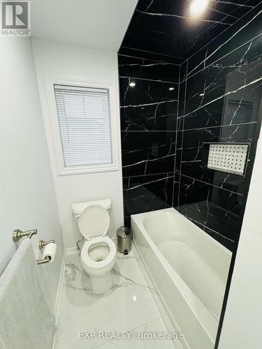 101 Werry Ave, Southgate, ON - Indoor Photo Showing Bathroom
