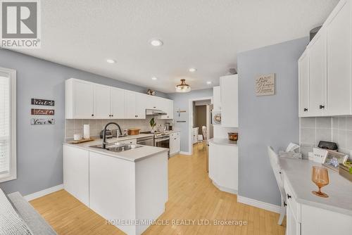 22 Devonleigh Drive, Amaranth, ON - Indoor Photo Showing Kitchen With Double Sink