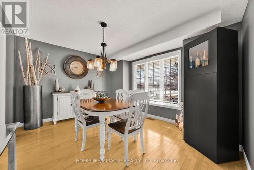 22 Devonleigh Drive, Amaranth, ON - Indoor Photo Showing Dining Room