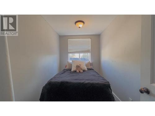 1806 Olympus Way, West Kelowna, BC - Indoor Photo Showing Bedroom