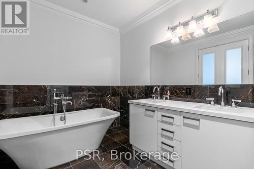 4804 - 311 Bay Street, Toronto, ON - Indoor Photo Showing Bathroom