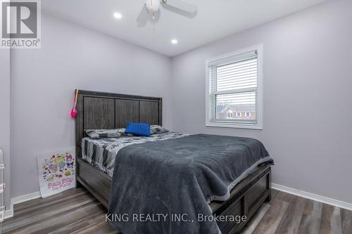 100 Golden Meadow Road, Barrie, ON - Indoor Photo Showing Bedroom