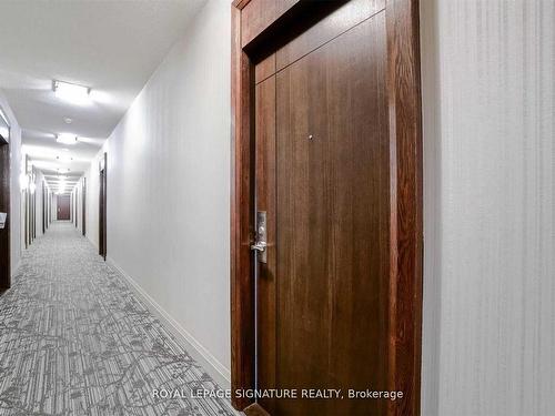 1217-339 Rathburn Rd W, Mississauga, ON - Indoor Photo Showing Other Room
