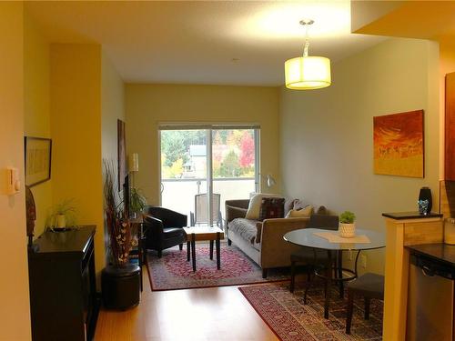 303-611 Brookside Rd, Colwood, BC - Indoor