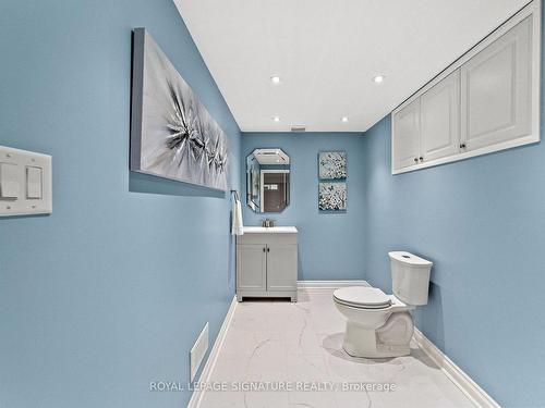 396 Athabasca Dr, Vaughan, ON - Indoor Photo Showing Bathroom
