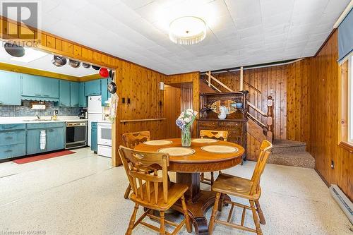 Open concept Dining & Kitchen area - 17 Little Cove Road, Tobermory, ON 