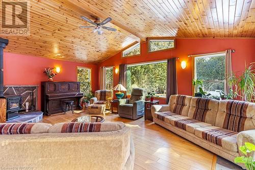 Spacious Sunroom - 17 Little Cove Road, Tobermory, ON 