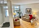45 Evanshen Crescent, Ottawa, ON  - Indoor Photo Showing Living Room 