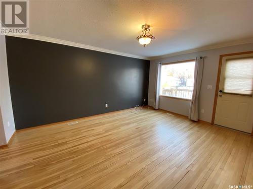 312 3Rd Avenue W, Kindersley, SK - Indoor Photo Showing Other Room