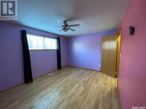 312 3Rd Avenue W, Kindersley, SK - Indoor Photo Showing Other Room