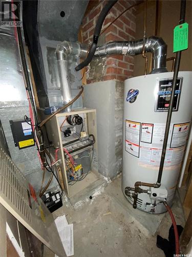 312 3Rd Avenue W, Kindersley, SK - Indoor Photo Showing Basement