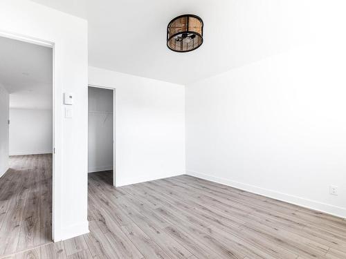Bedroom - 550 Rue Philibert-Contant, Saint-Jean-Sur-Richelieu, QC - Indoor Photo Showing Other Room