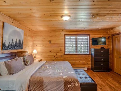 Salle de bains attenante Ã  la CCP - 65 Ch. Du Hameau, Petite-Rivière-Saint-François, QC - Indoor