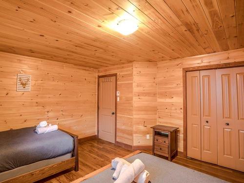 Chambre Ã Â coucher - 65 Ch. Du Hameau, Petite-Rivière-Saint-François, QC - Indoor Photo Showing Bedroom