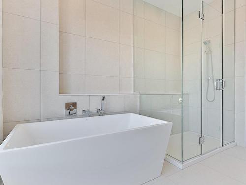 Salle de bains - 2996 Rue Lareau, Carignan, QC - Indoor Photo Showing Bathroom