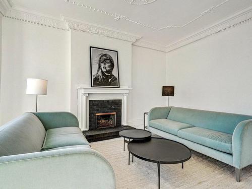 Living room - 3-4219 Boul. De Maisonneuve O., Westmount, QC - Indoor Photo Showing Living Room With Fireplace
