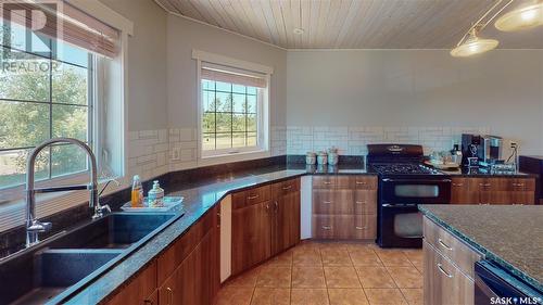 40 Longman Drive, Longlaketon Rm No. 219, SK - Indoor Photo Showing Kitchen With Double Sink