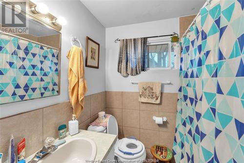 440 Prince Road, Windsor, ON - Indoor Photo Showing Bathroom