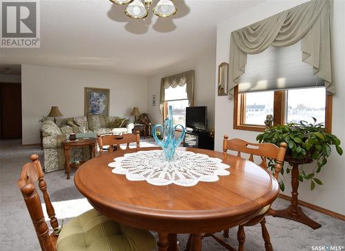 204 408 Heritage Drive, Estevan, SK - Indoor Photo Showing Dining Room