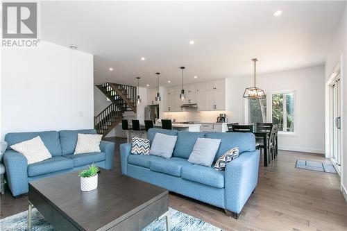 277 Eagle Road, Tobermory, ON - Indoor Photo Showing Living Room