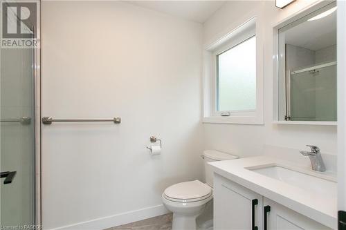 277 Eagle Road, Tobermory, ON - Indoor Photo Showing Bathroom