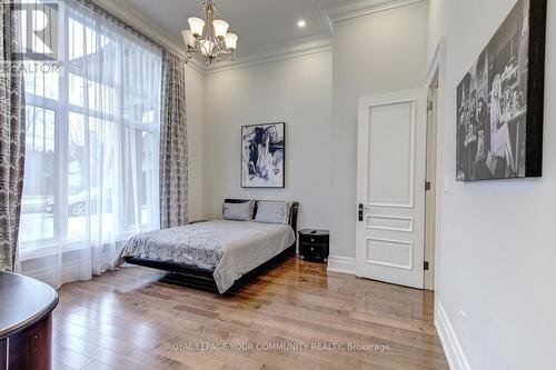 223 Crestwood Rd, Vaughan, ON - Indoor Photo Showing Bedroom