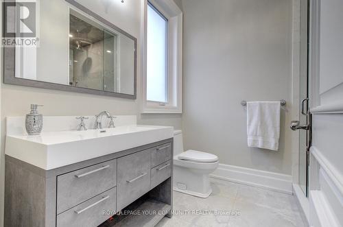 223 Crestwood Rd, Vaughan, ON - Indoor Photo Showing Bathroom