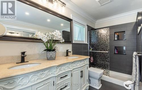2670 Embleton Rd, Brampton, ON - Indoor Photo Showing Bathroom