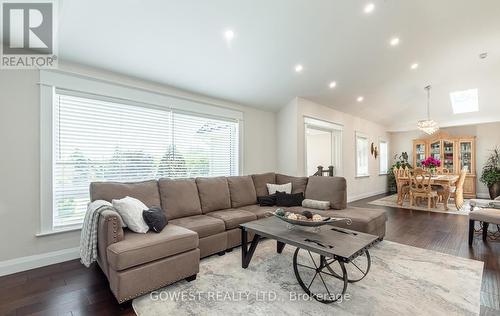 2670 Embleton Road, Brampton, ON - Indoor Photo Showing Living Room