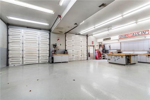 4 car garage / workshop - 1811 Old Waterdown Road, Burlington, ON - Indoor Photo Showing Garage