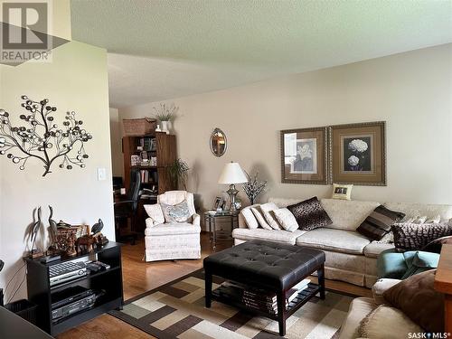 611 6Th Street, Humboldt, SK - Indoor Photo Showing Living Room